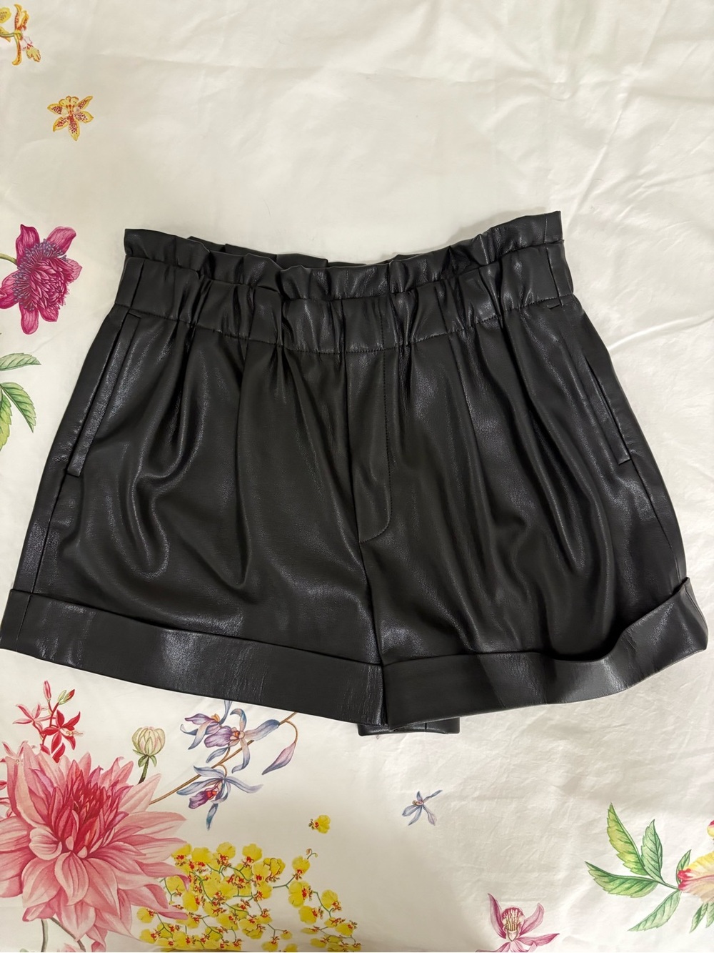 Alice + Olivia Black High-Waist Faux Leather Paperbag Shorts